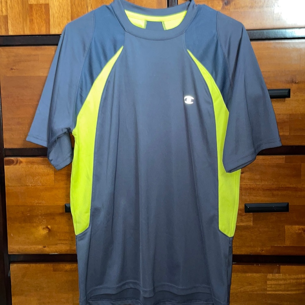 Champion t shirt